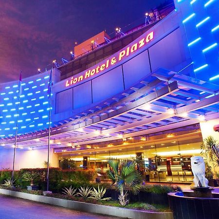 Lion Hotel&Plaza Manado Exterior foto