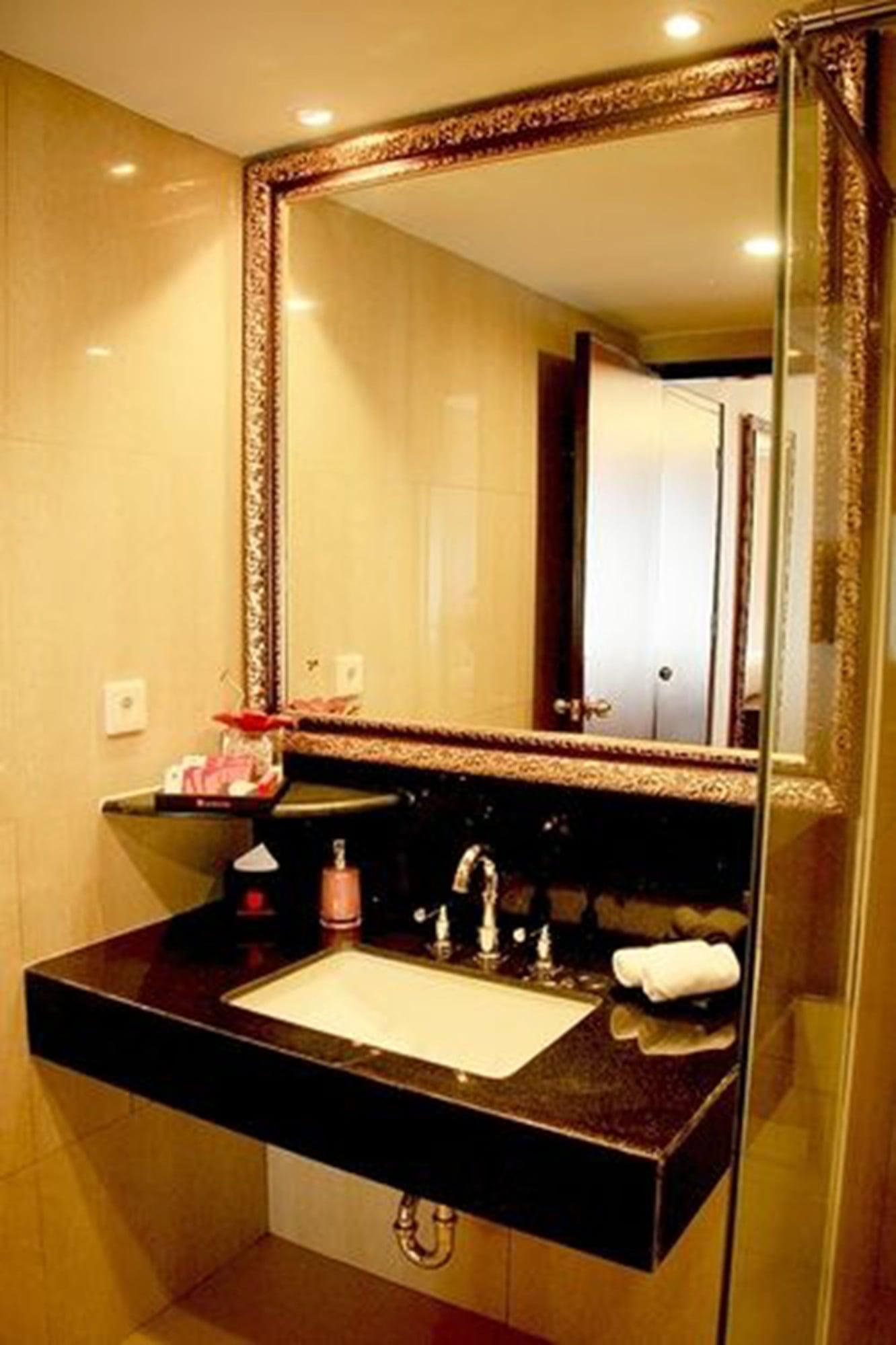 Lion Hotel&Plaza Manado Exterior foto