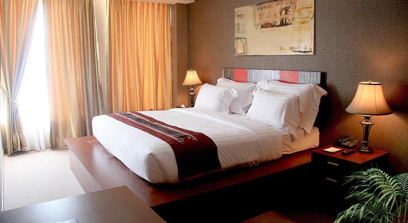 Lion Hotel&Plaza Manado Exterior foto