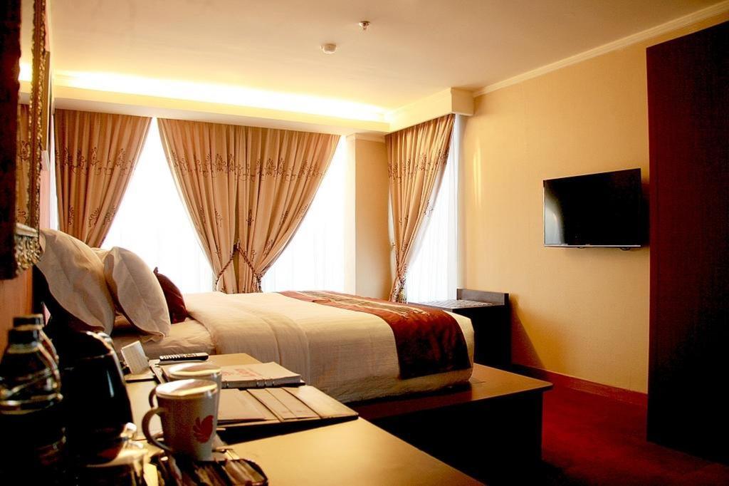 Lion Hotel&Plaza Manado Habitación foto