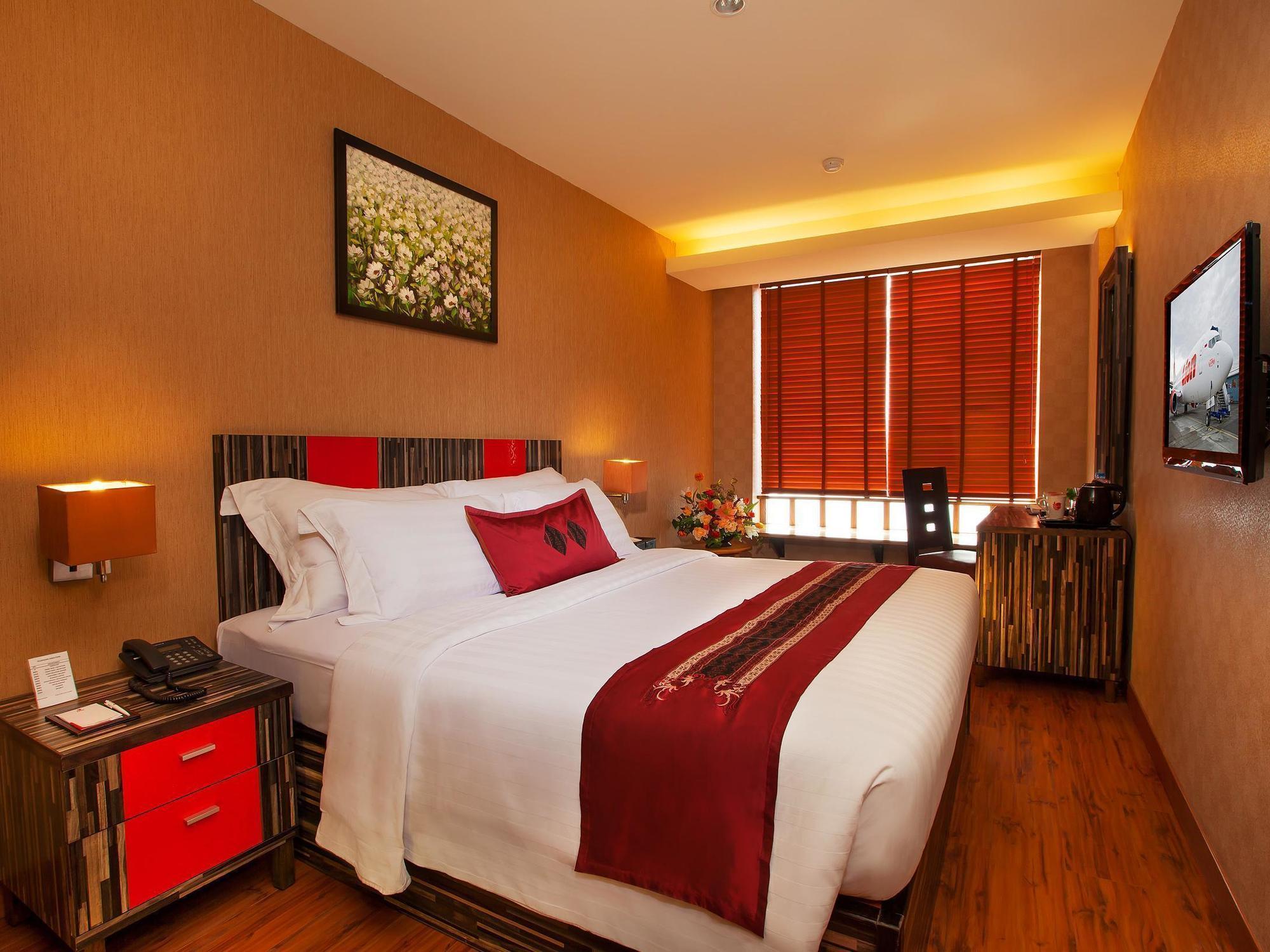 Lion Hotel&Plaza Manado Exterior foto